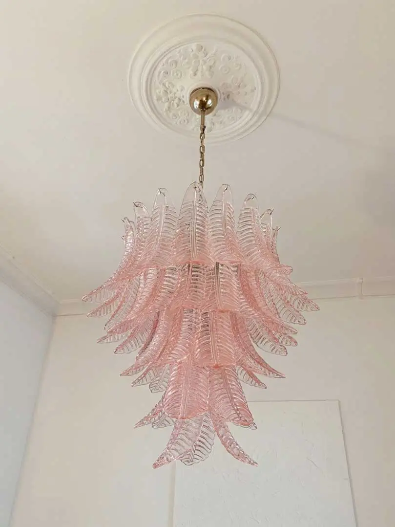 Murano ljuskrona – 52 glasblad – Rosa
