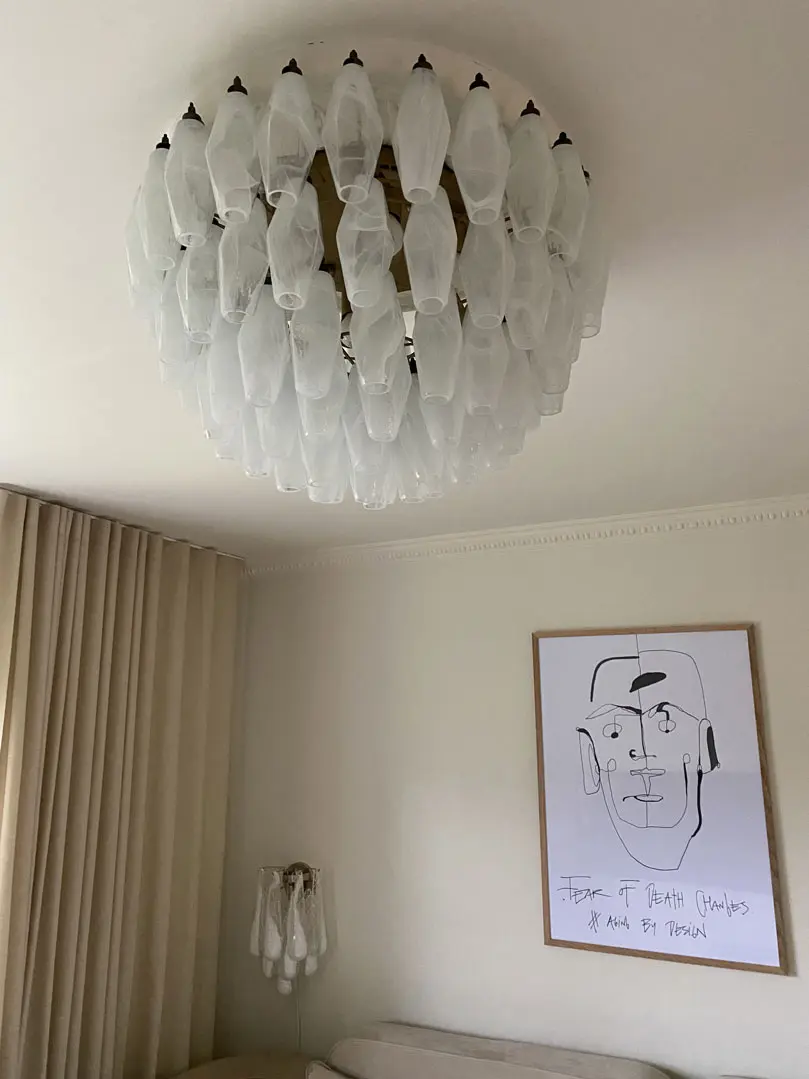 Murano ljuskrona – Poliedri – 84 glas – Vit alabaster